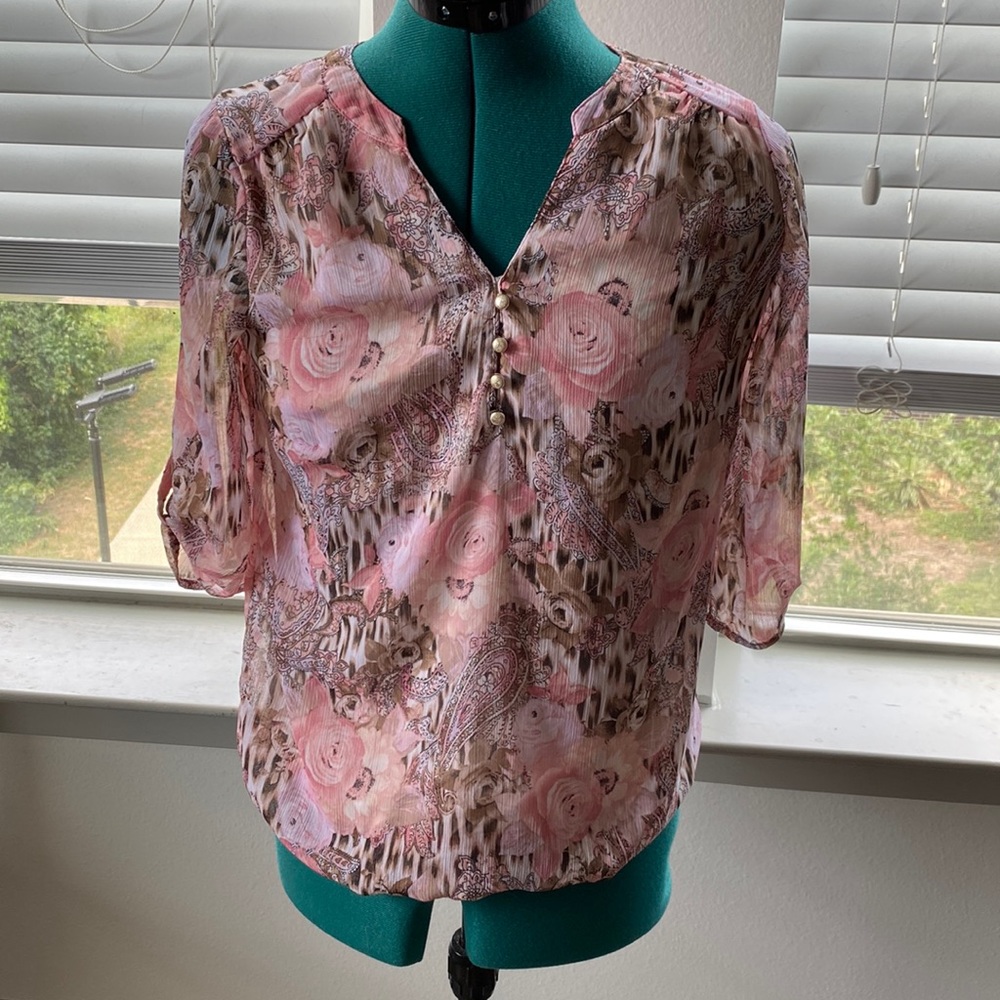 Sara Michelle pink floral shirt